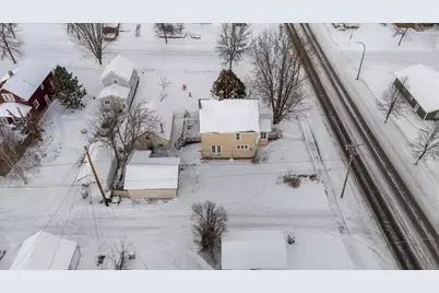 217 3rd Avenue NW, Chisholm, MN 55719 - Photo 4