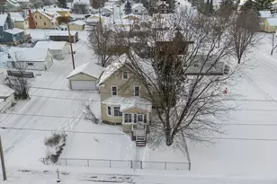 217 3rd Ave NW, Chisholm, MN 55719 - Photo 6