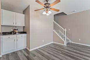 8826 92nd St S, Cottage Grove, MN 55016 - Photo 6