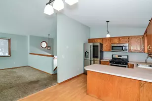 2525 14th Ave NW, New Brighton, MN 55112 - Photo 8