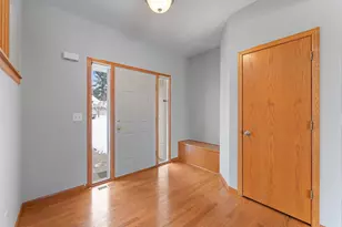 1511 Deerwood Bend, Eagan, MN 55122 - Photo 2