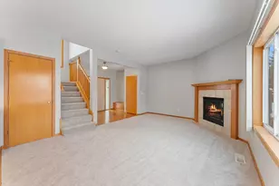 1511 Deerwood Bend, Eagan, MN 55122 - Photo 4