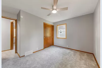 1032 Valley View Road, Faribault, MN 55021 - Photo 14