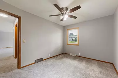 1032 Valley View Road, Faribault, MN 55021 - Photo 18