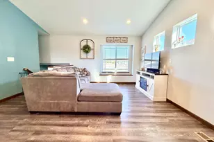 1727 Grand Ave, Worthington, MN 56187 - Photo 14