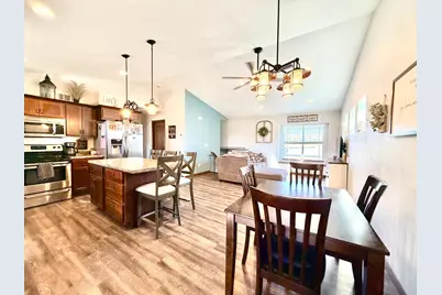 1727 Grand Avenue, Worthington, MN 56187 - Photo 6