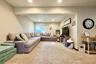 1727 Grand Ave, Worthington, MN 56187 - Photo 24