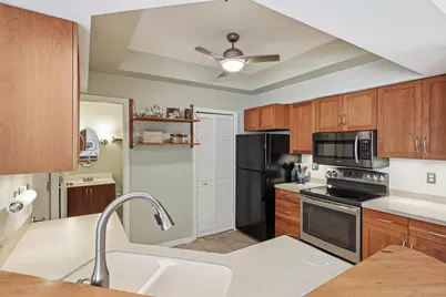 18071 Settlers Way, Eden Prairie, MN 55347 - Photo 2