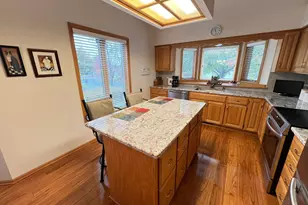 14326 Peninsula Point Dr, Savage, MN 55378 - Photo 4