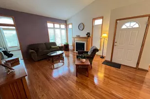 14326 Peninsula Point Dr, Savage, MN 55378 - Photo 10