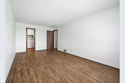 4613 1/2 Penkwe Way, Eagan, MN 55122 - Photo 16