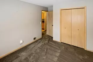 7245 Woodstock Curv, Bloomington, MN 55438 - Photo 22