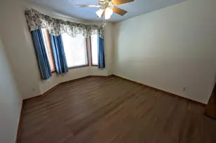 511 Dew Drop Ln, Center City, MN 55012 - Photo 14