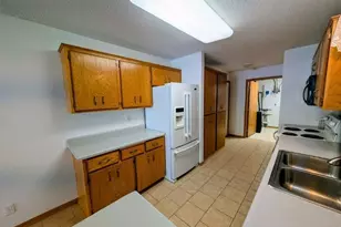 511 Dew Drop Ln, Center City, MN 55012 - Photo 6