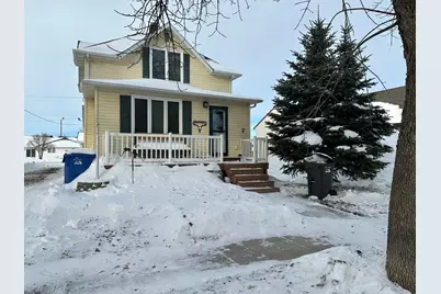 215 3rd Street SE, Barnesville, MN 56514 - Photo 2