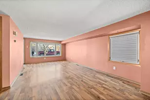 217 Beech St, Chaska, MN 55318 - Photo 10