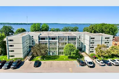 315 Park Lake Boulevard #207, Detroit Lakes, MN 56501 - Photo 2