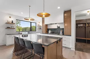 9201 Timberland Trail, Eden Prairie, MN 55347 - Photo 4