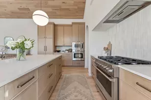 9271 Timberland Trail, Eden Prairie, MN 55347 - Photo 12