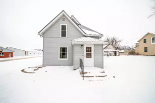 401 1st St, Fountain, MN 55935 - Photo 2