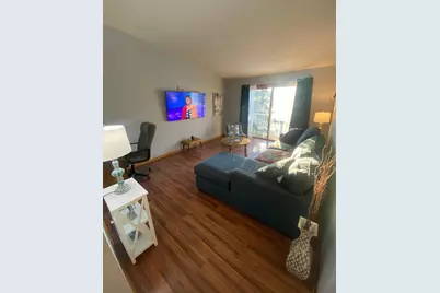 1060 Pond View Court, Vadnais Heights, MN 55127 - Photo 10