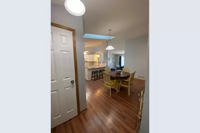 1060 Pond View Court, Vadnais Heights, MN 55127 - Photo 4