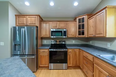 225 Pinehurst Drive, Mankato, MN 56001 - Photo 12