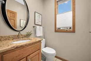 7628 Auto Club Cir, Bloomington, MN 55438 - Photo 22