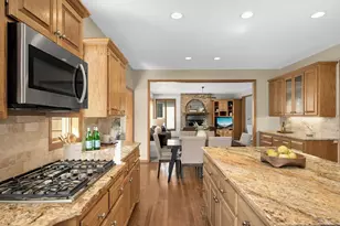 7628 Auto Club Cir, Bloomington, MN 55438 - Photo 18