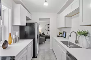 5757 Orchard Ave N, Crystal, MN 55429 - Photo 4