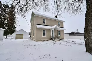 212 W 3rd St, Zumbrota, MN 55992 - Photo 2