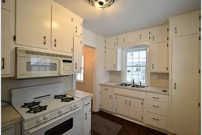 212 W 3rd Street, Zumbrota, MN 55992 - Photo 6