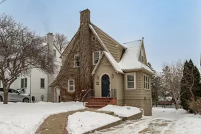 836 8th Avenue SW, Rochester, MN 55902 - Photo 1