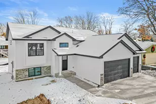 10717 Lincoln St NE, Blaine, MN 55434 - Photo 30