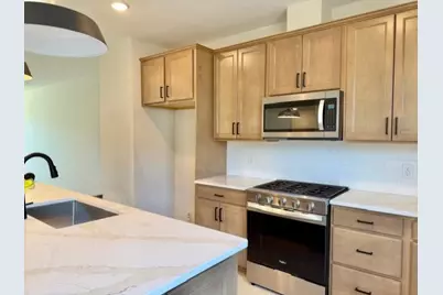 909 Mount Curve Boulevard #F, Saint Paul, MN 55116 - Photo 10