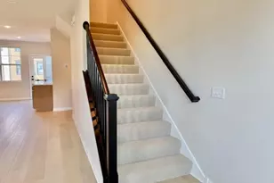 909 Mount Curve Blvd, Saint Paul, MN 55116 - Photo 18