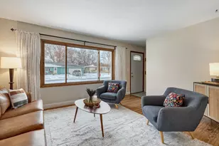 4247 Limestone Dr, Eagan, MN 55122 - Photo 2