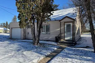 525 2nd St N, Middle River, MN 56737 - Photo 1