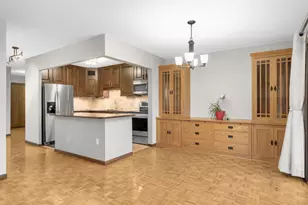 400 Groveland Ave, Minneapolis, MN 55403 - Photo 8