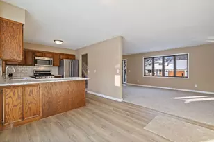 1002 Cross Rd, Eagan, MN 55123 - Photo 4