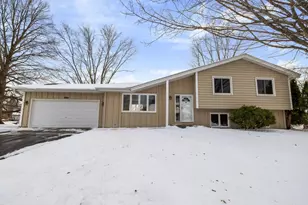 1002 Cross Rd, Eagan, MN 55123 - Photo 1