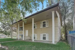 1836 Mechanic Ave, Saint Paul, MN 55119 - Photo 2