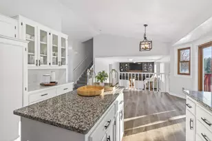 14430 Woodbridge Ln, Savage, MN 55378 - Photo 16