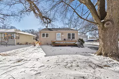 716 8th Avenue NE, Waseca, MN 56093 - Photo 2