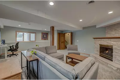 811 Fox Tree Lane N, Hudson, WI 54016 - Photo 10