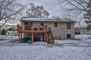 811 Fox Tree Ln N, Hudson, WI 54016 - Photo 14