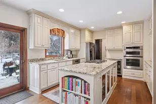 27 Scotch Pine Rd, North Oaks, MN 55127 - Photo 6