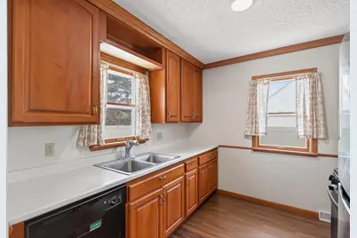 6046 Emerson Avenue N, Brooklyn Center, MN 55430 - Photo 6