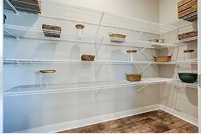 1733 Oak Creek Pass, Chaska, MN 55318 - Photo 4