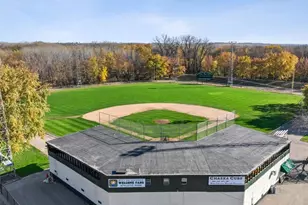 1733 Oak creek pass, Chaska, MN 55318 - Photo 44